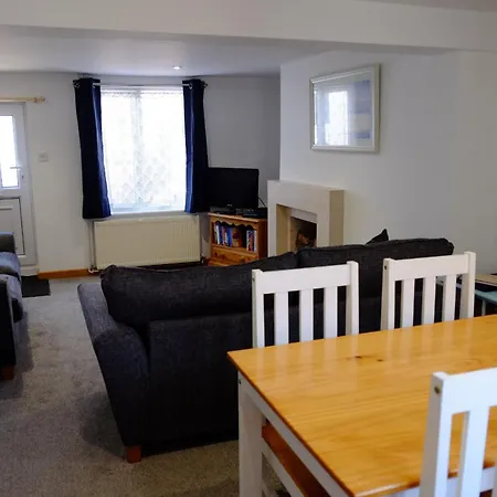 Cosy Cottage To Relax Or Explore Mistley Exterior photo